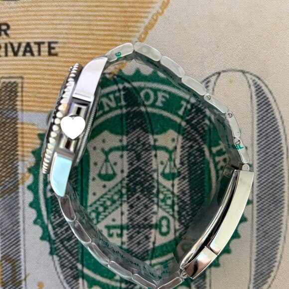 Luxury Watch black dial - Picture 2 of 3